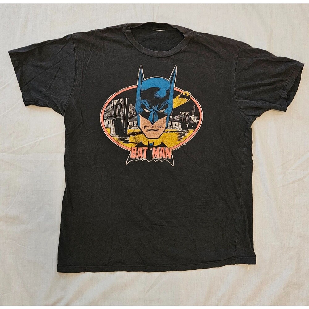 Vintage Batman DC Comics 1991 Graphic T Shirt Black Gotham City Retro Adult